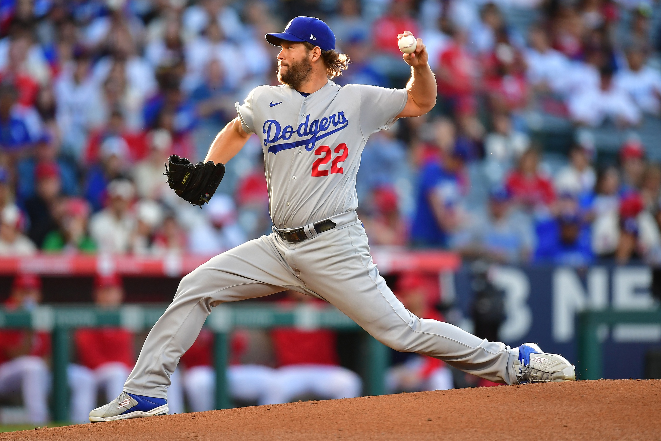 Dodgers’ Clayton Kershaw May Have Rehab Start Pushed Back