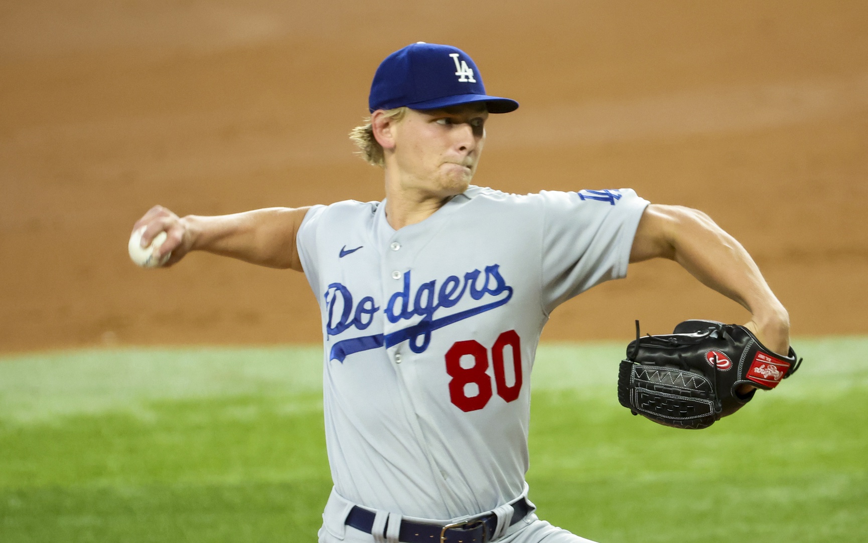 Dodgers fail to sweep Rangers with 8-4 loss