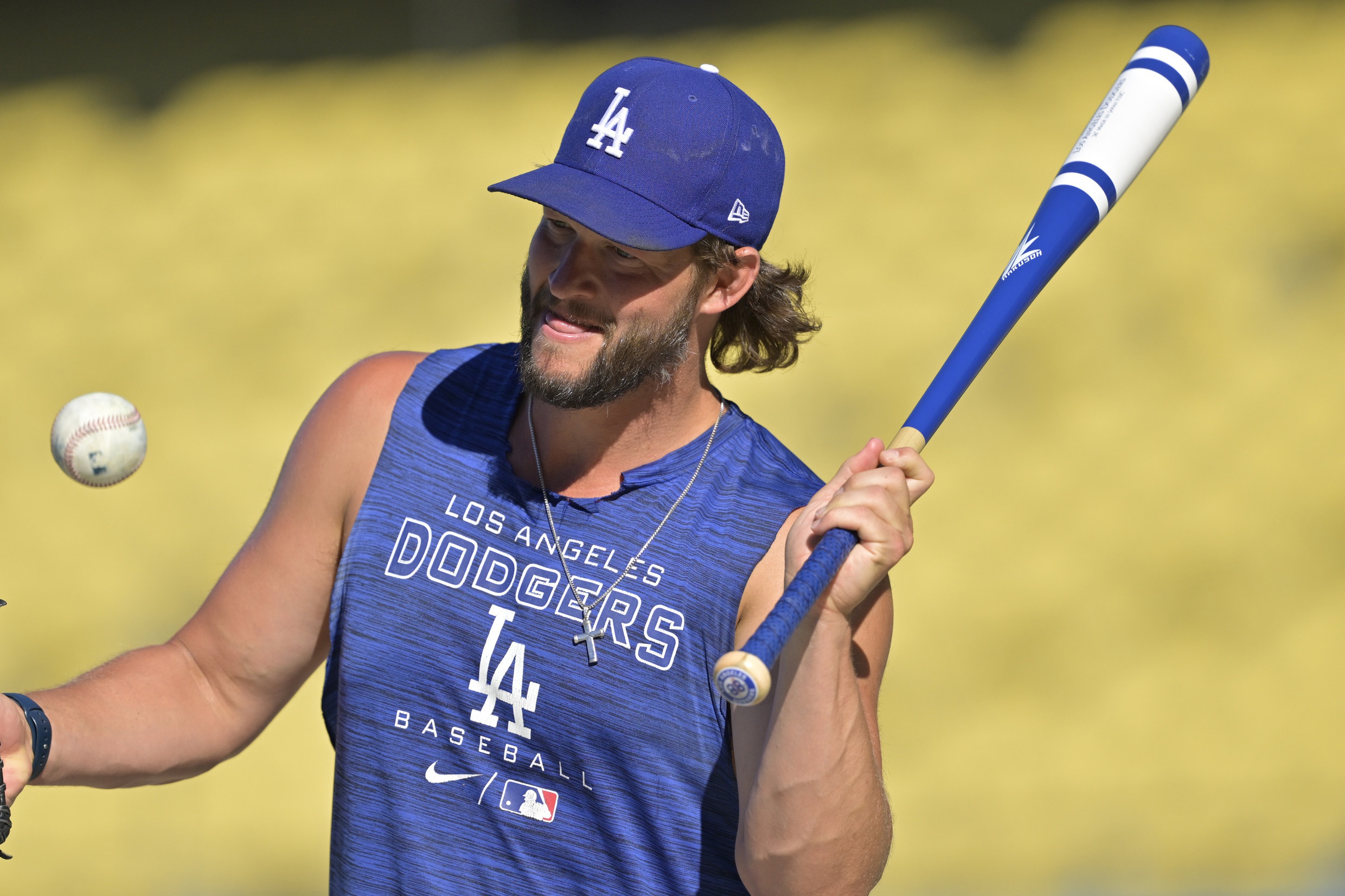 Clayton Kershaw pitches simulated game getting closer to Dodgers