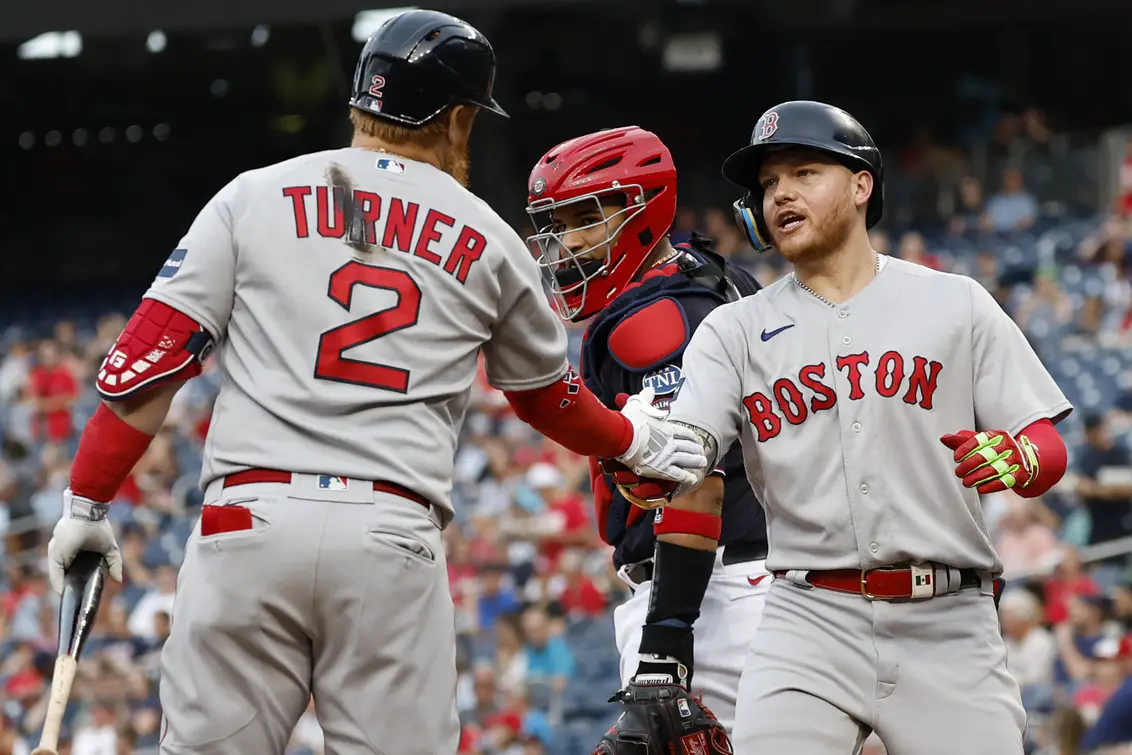 How are Justin Turner, Kenley Jansen and Other Former Dodgers Doing in  Boston This Year?
