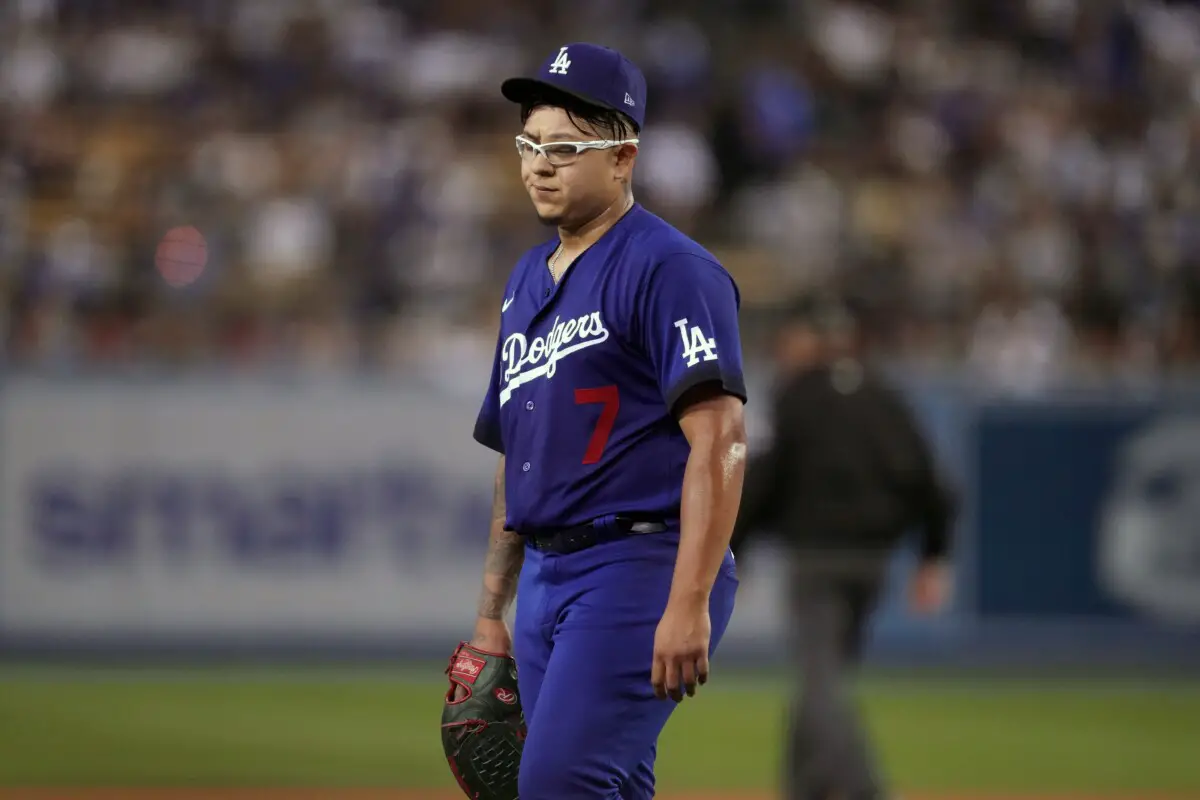 Julio Urías no se presentó a la corte de Los Ángeles