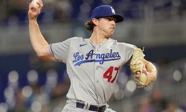 Dodgers News: Dave Roberts Talks Rookie Pitchers Potentially Making  Postseason Impact