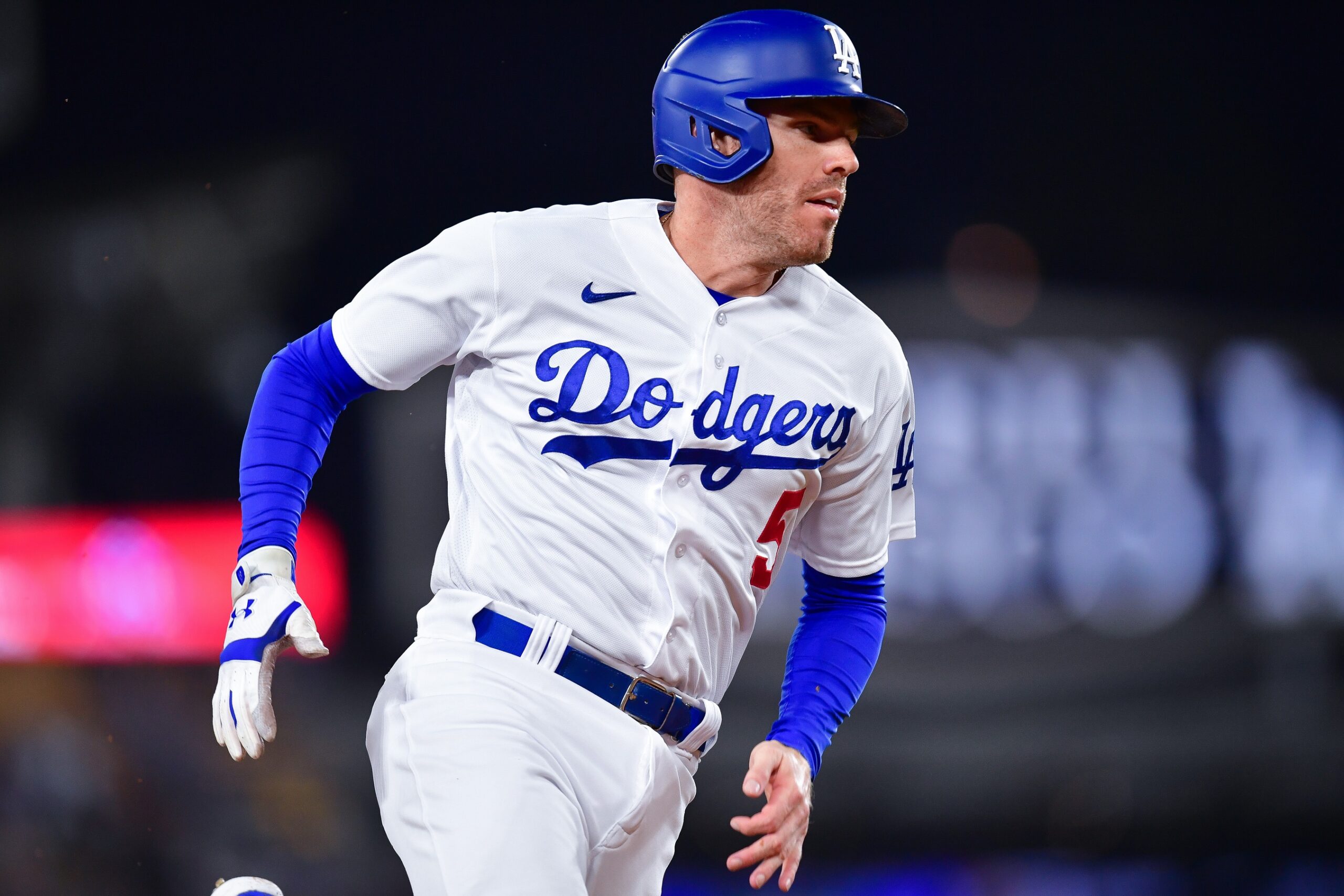 Dodgers news: Dave Roberts on Freddie Freeman possibly signing with LA