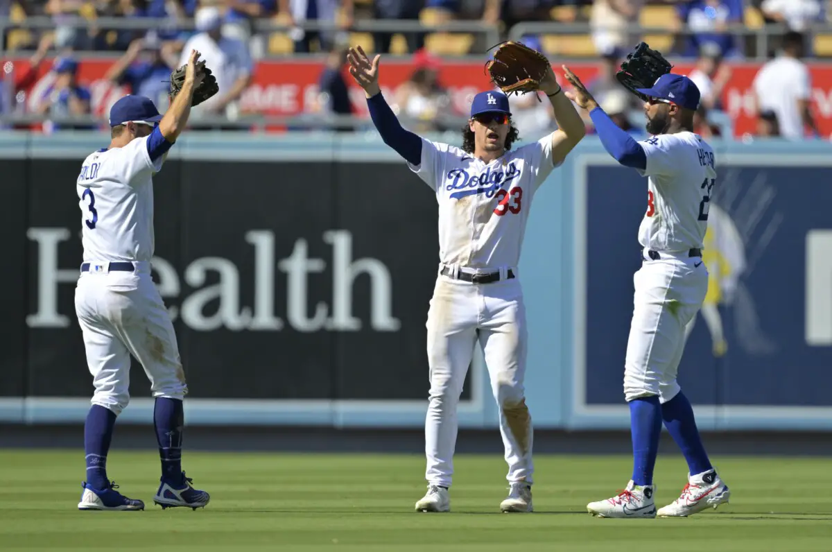 Dodgers Won’t Platoon James Outman in Center Field, Dave Roberts Says