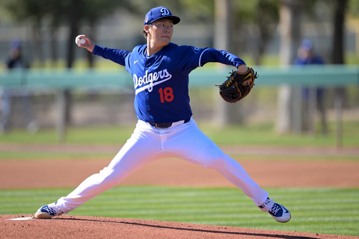 Dodgers’ Yoshinobu Yamamoto Tweaked Glove Position to Add Deception With Pitches