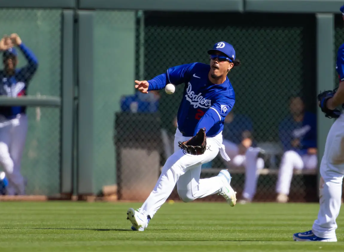 Miguel Vargas Feels Comfortable Playing the Outfield For Dodgers Going Forward