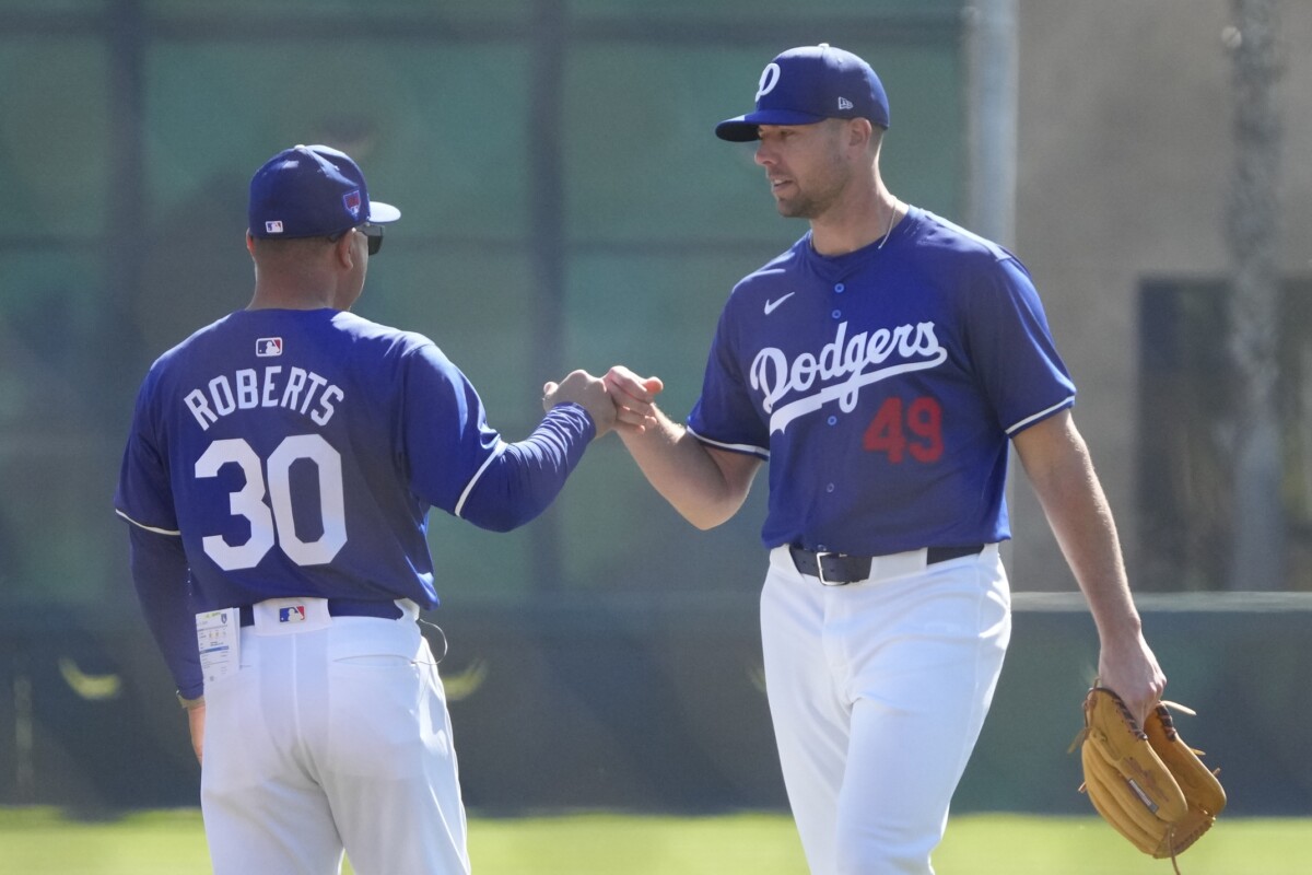 Dodgers’ Dave Roberts Provides Injury Updates on Brusdar Graterol, Blake Treinen