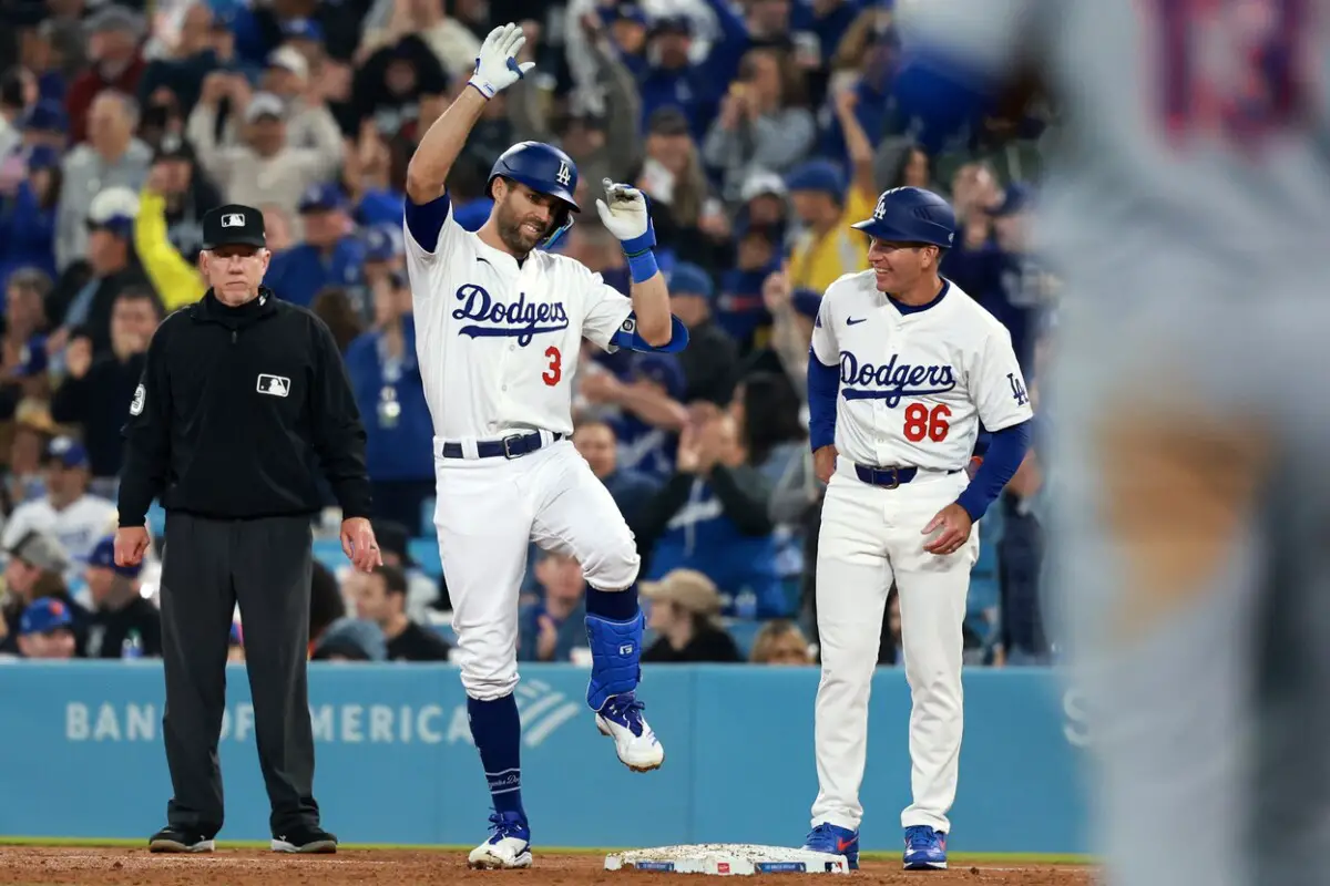 Chris Taylor Happy to Finally Help Dodgers, Despite Loss on Friday