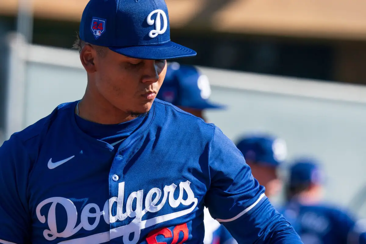 Dodgers Add Johan Ramirez to Roster, Designate Eduardo Salazar for Assignment