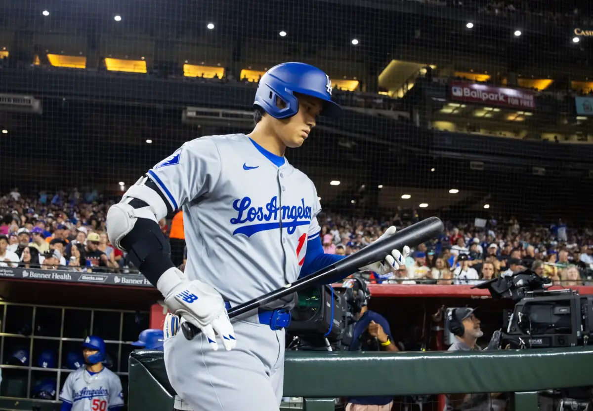 Dodgers Notes: Key Outfielder Close to Return, Roberts Thanks Fans, Shohei Ohtani Injured