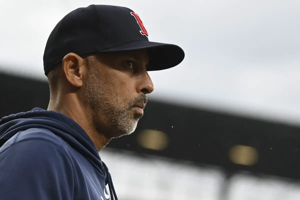Could Dodgers Replace Dave Roberts With Alex Cora After This Season?