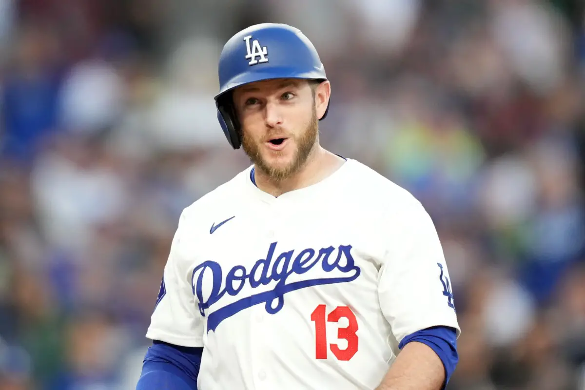 Dave Roberts Reveals When Max Muncy Will Return to Dodgers