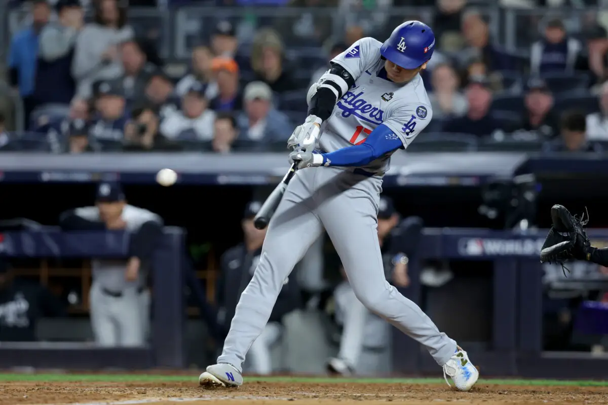 Shohei Ohtani Isn’t Affected by Shoulder Injury, Says Dodgers’ Dave Roberts