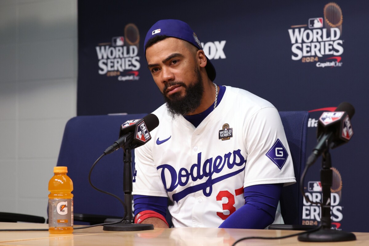 Dodgers Notes: Teoscar Hernandez Makes Decision, Blockbuster Trade Proposal, Roki Sasaki to LA?