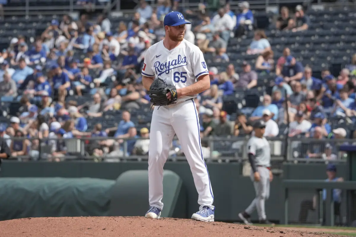 Dodgers Sign Former Royals Reliever to Bolster Bullpen