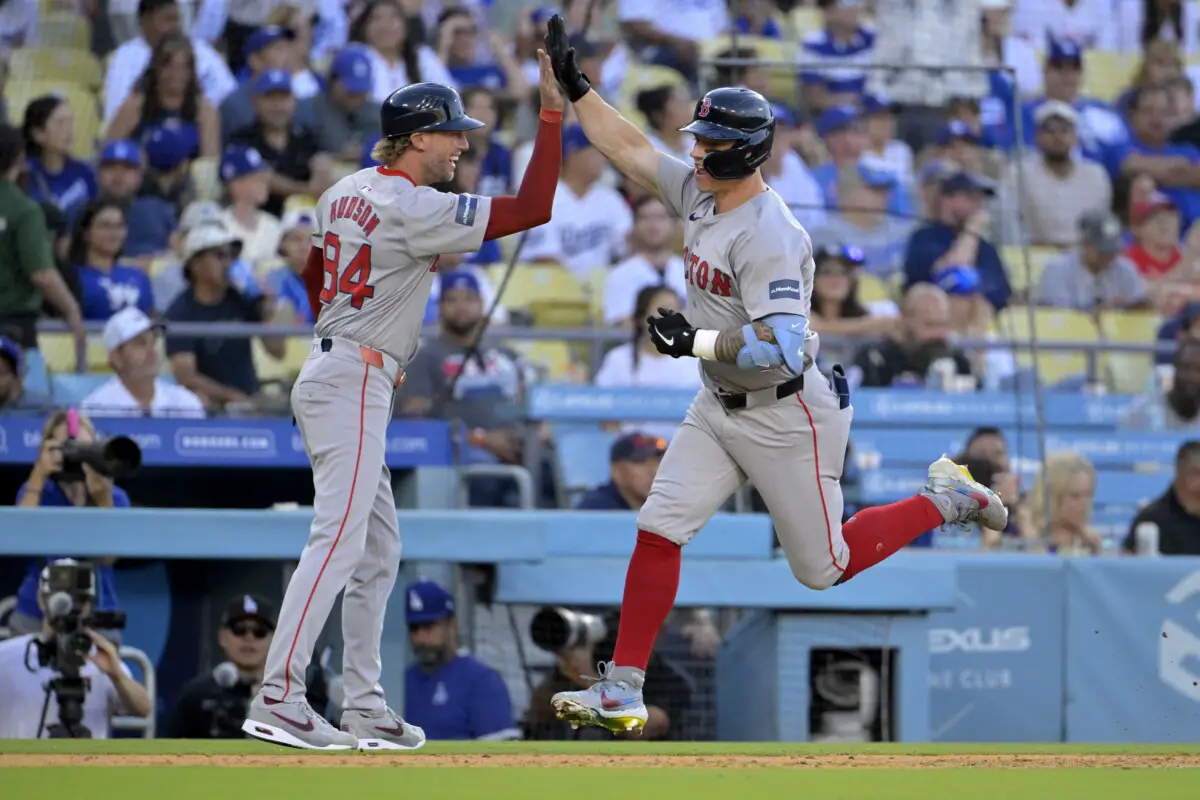 Dodgers Linked to $50 Million Gold Glove Outfielder in Potential Free Agent Signing