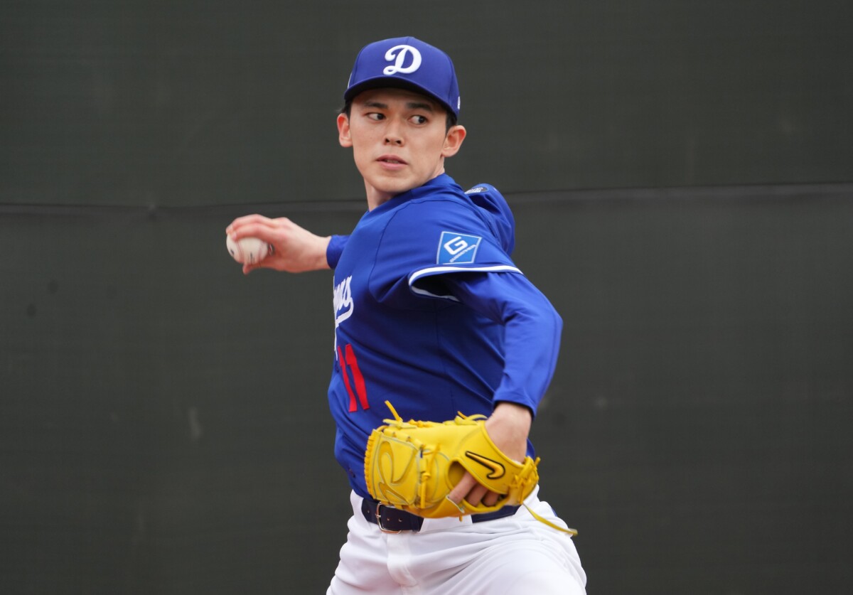 Dodgers’ Roki Sasaki Reacts to First Live Batting Practice, Shohei Ohtani and Yoshinobu Yamamoto Helping Him