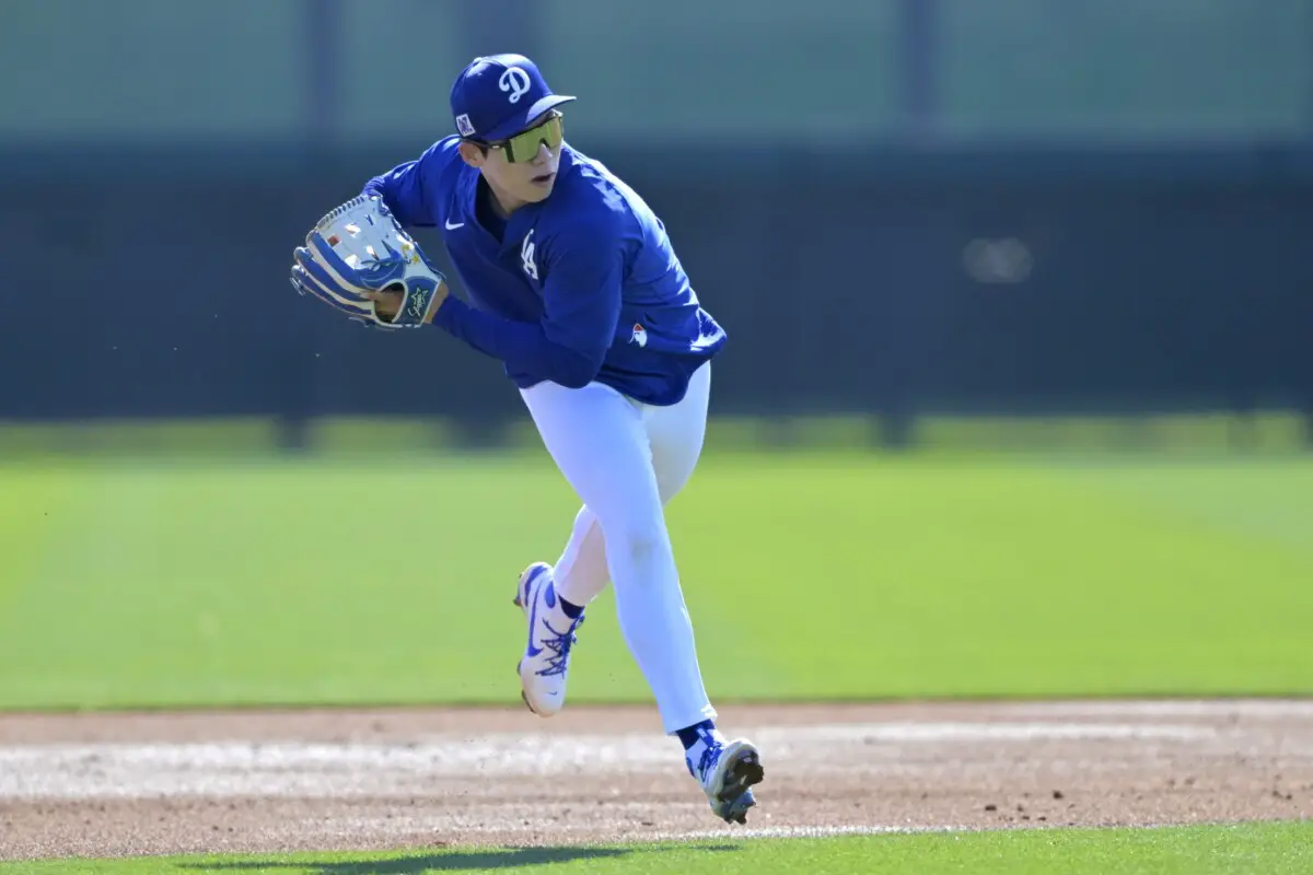 Dodgers Will Try Out Hyeseong Kim All Over Field, Including Center Field