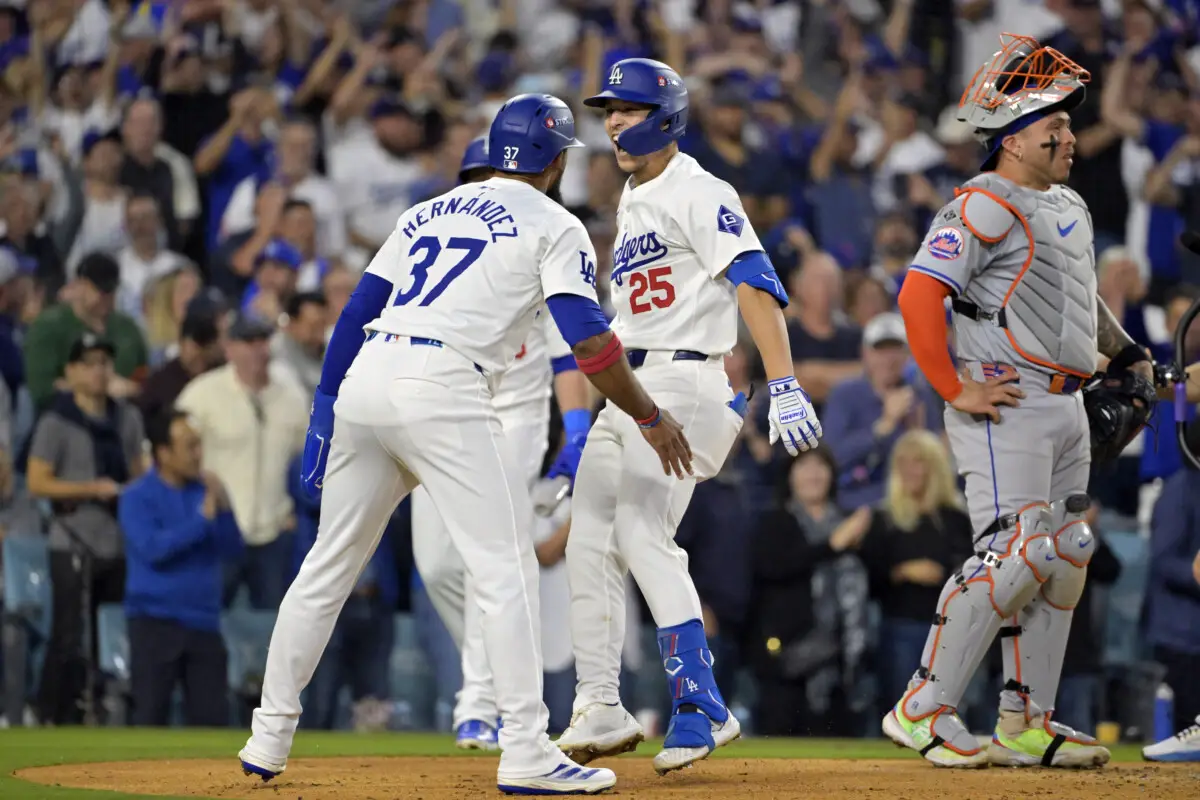 Dodgers’ Dave Roberts Reveals Tommy Edman, Teoscar Hernandez Return Dates