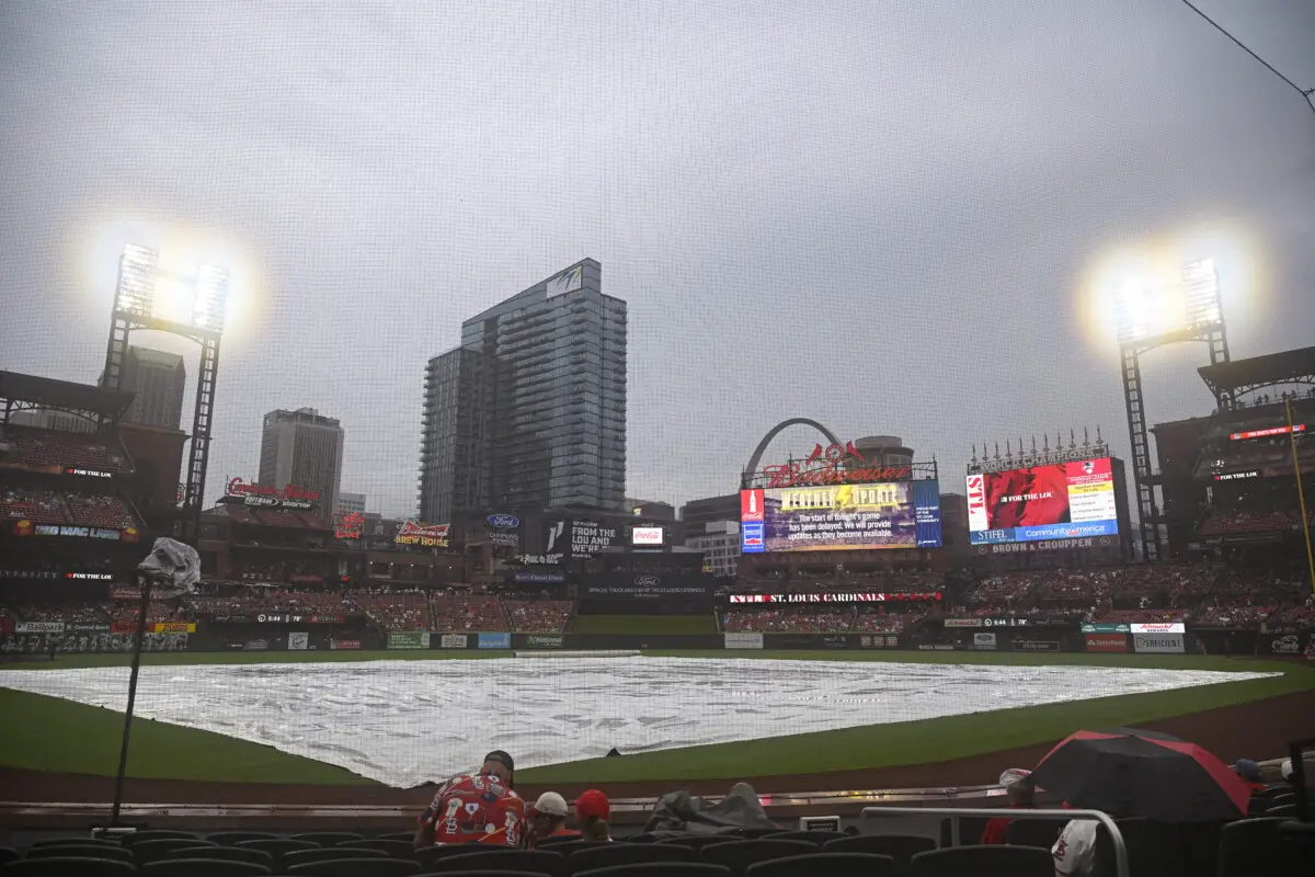 Dodgers vs Cardinals Delayed on Friday: When Will Game Start?