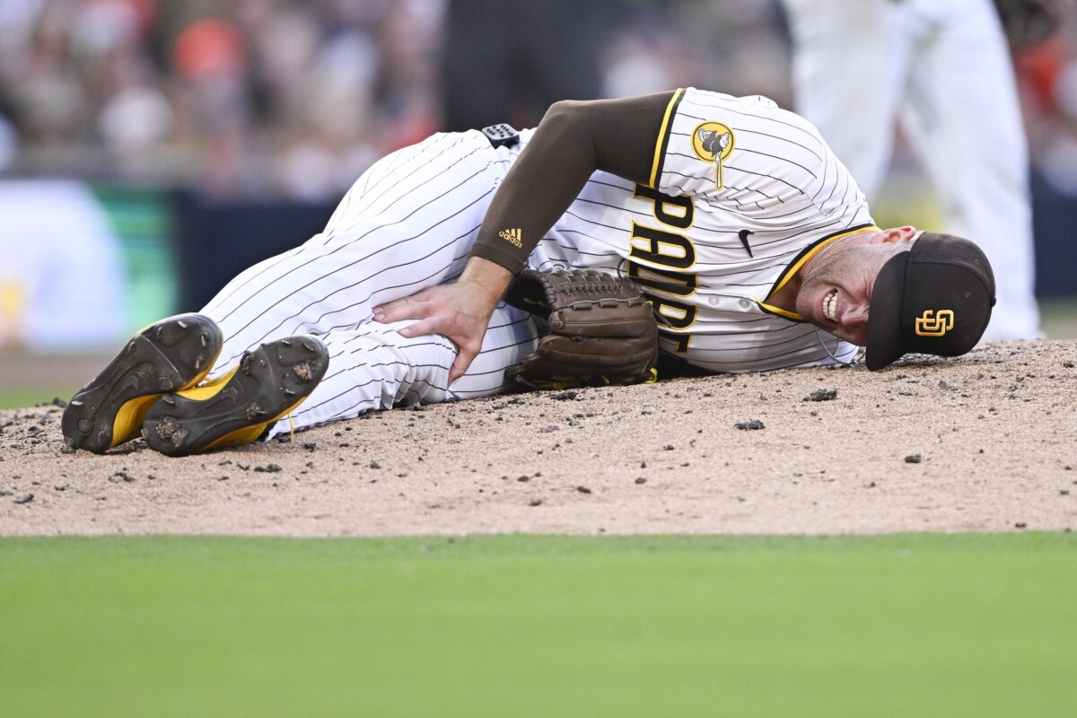 MLB Notes: Padres All-Star Suffers Season-Ending Injury, Dodgers Sign Veteran Pitcher, Red Sox Make Trade