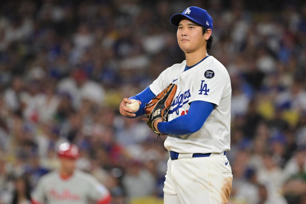 Dodgers’ Dave Roberts Removes Shohei Ohtani From No-Hitter vs Phillies After 5 Innings