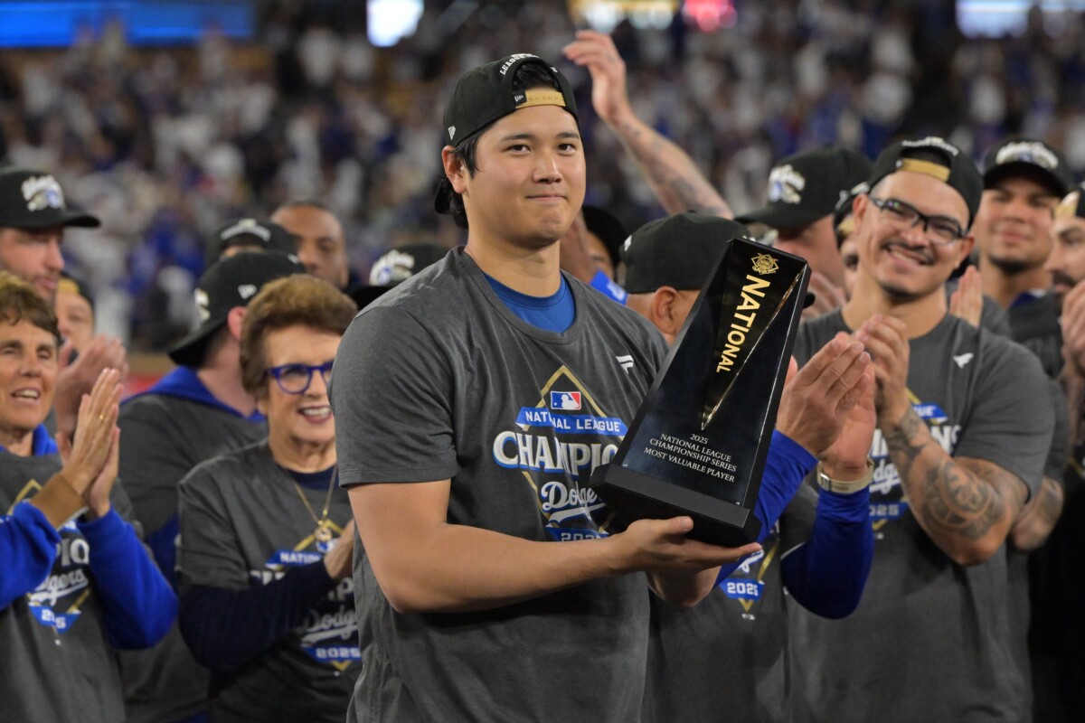 Dodgers Notes: LA Heading to World Series, Shohei Ohtani MVP, Dave Roberts Sends Epic Message to MLB