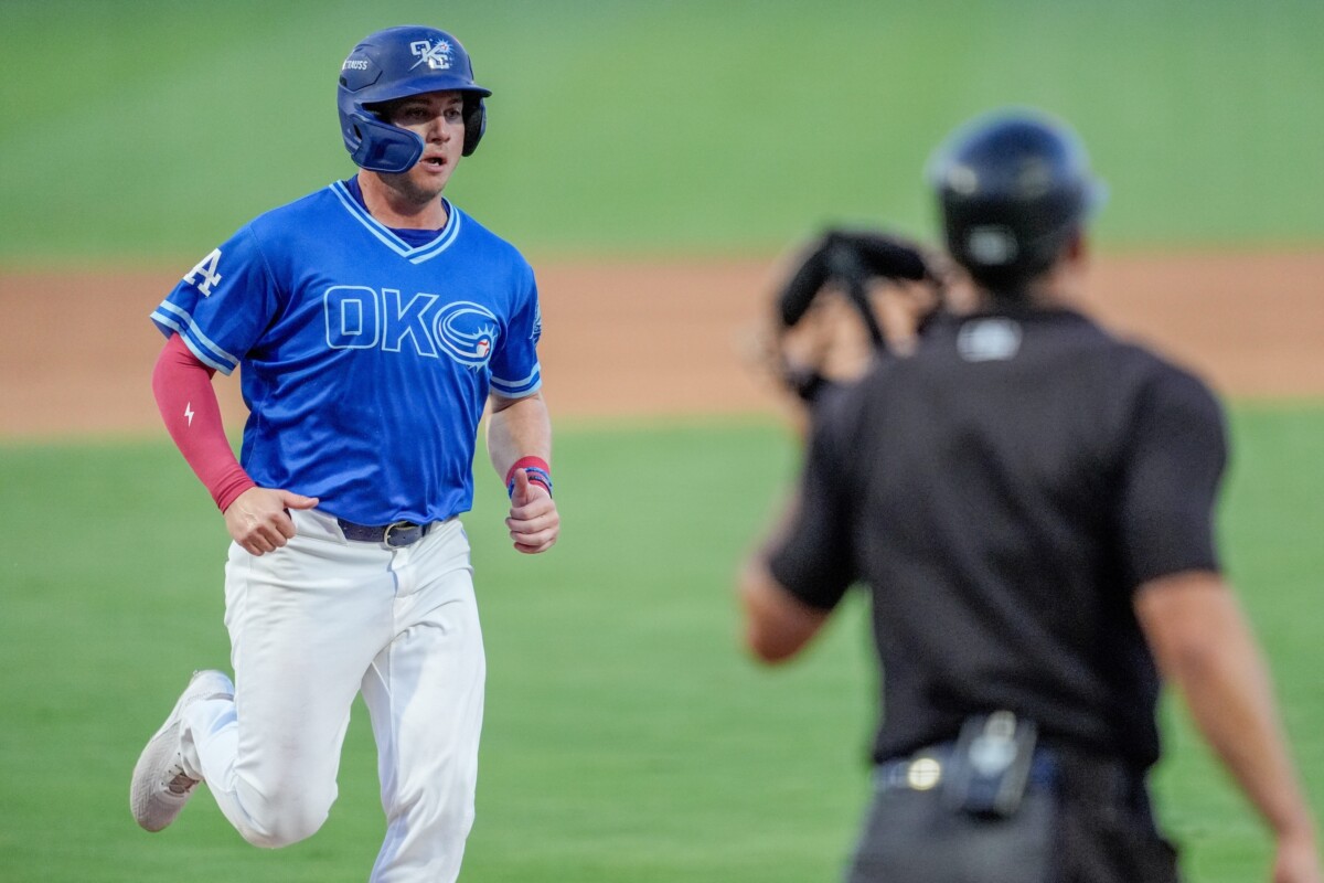 Dodgers Make Surprise Decision on Ryan Ward Ahead of Free Agency