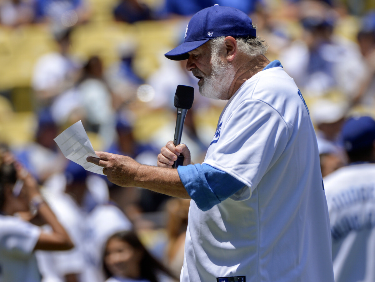 Mandatory Credit: Robert Hanashiro-USA TODAY Sports