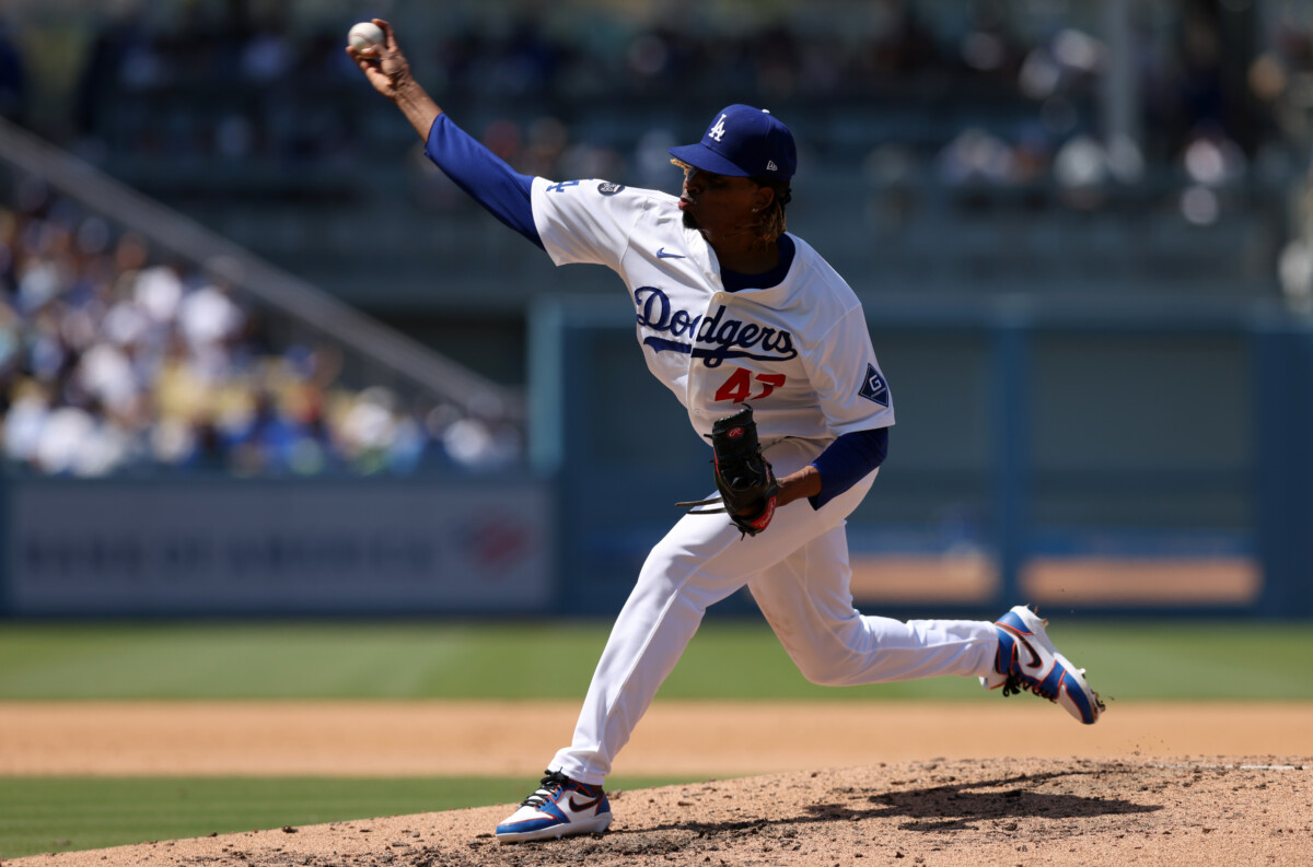 Former Los Angeles Dodgers relief pitcher Jose Ureña pitching against the New York Mets.