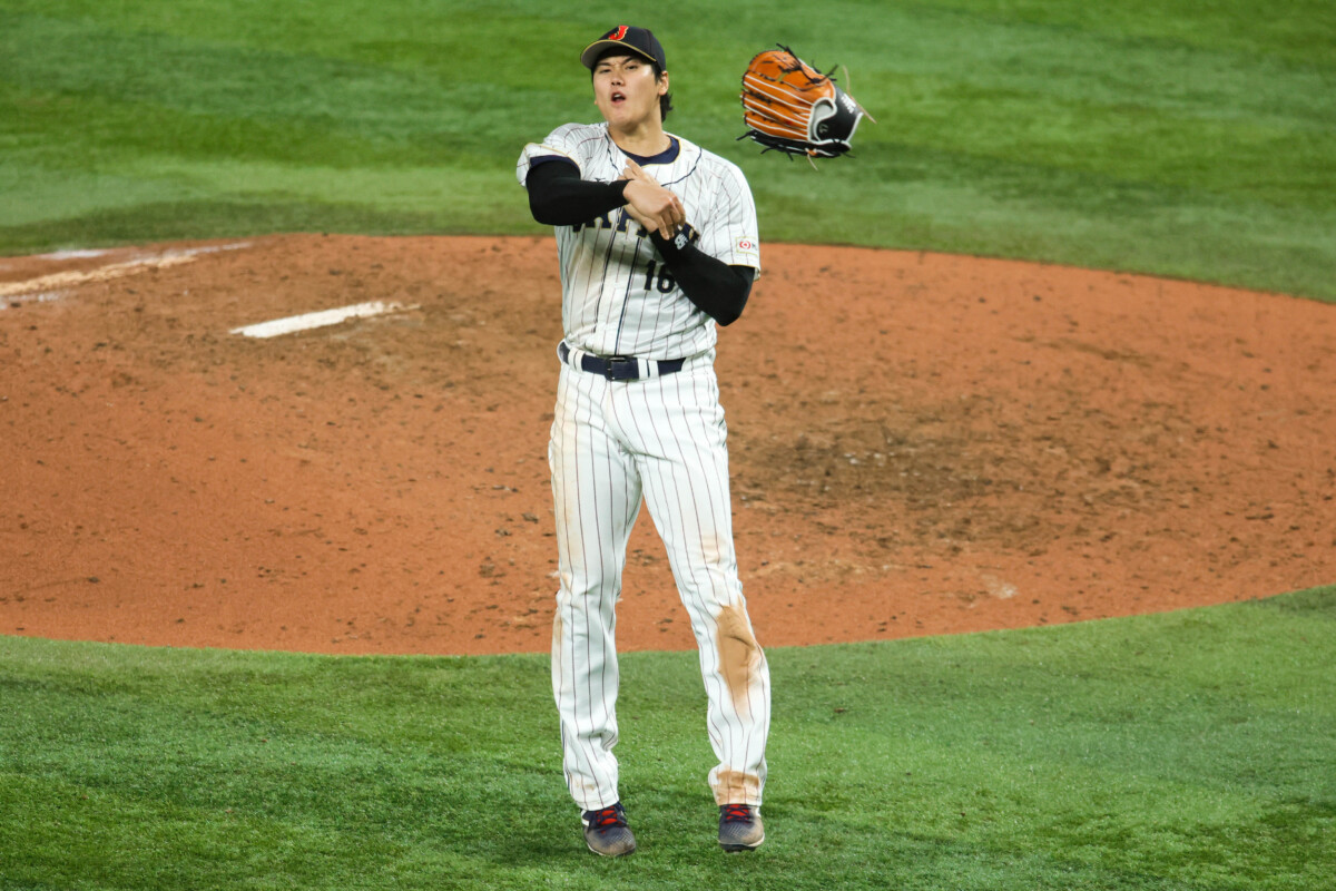 Dodgers' Shohei Ohtani fills Japanese stadium for BP