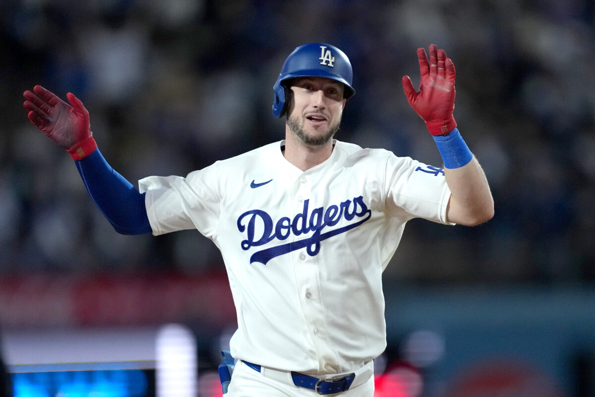 Kyle Tucker celebrates a home run