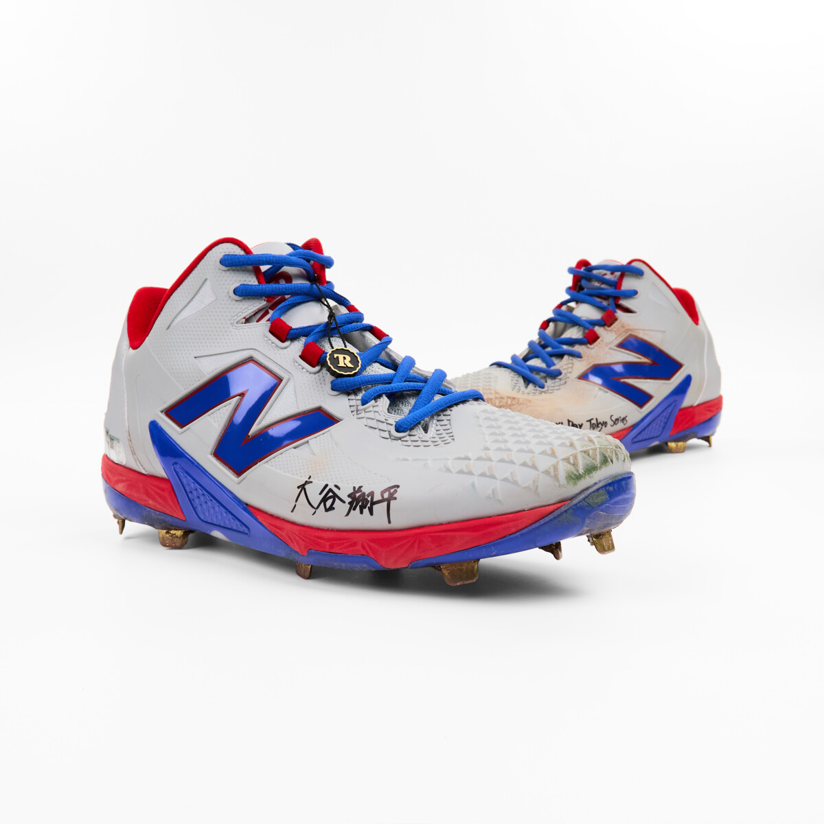 The cleats Shohei Ohtani wore in the 2025 Tokyo Series are up for auction. Credit: The Realest