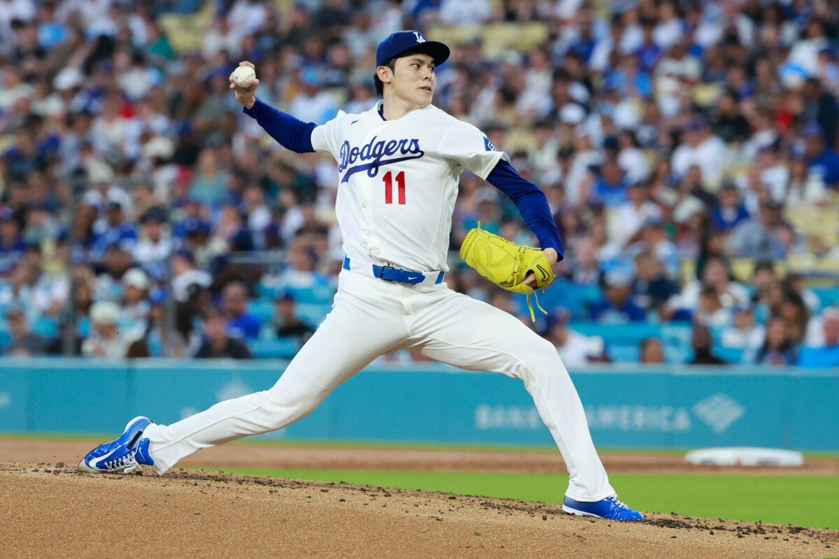 Jul 30, 2026; Los Angeles, California, USA; Los Angeles Dodgers pitcher R?ki Sasaki (11) delivers in the second inning against the Seattle Mariners at Dodger Stadium. Mandatory Credit: William Navarro-Imagn Images