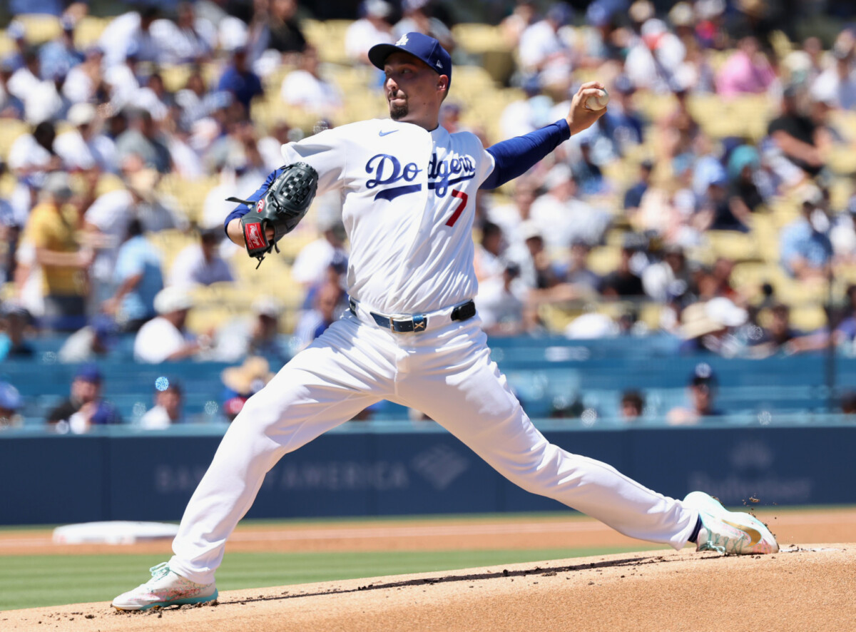 Aug 23, 2026; Los Angeles, California, USA; Los Angeles Dodgers pitcher Blake Snell (7) pitches against the Pittsburgh Pirates during the first inning at UNIQLO Field at Dodger Stadium. Mandatory Credit: William Navarro-Imagn Images