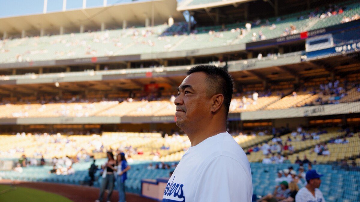 Former Dodger Chin-Feng Chen, the first Taiwanese MLB player ever, threw out the first pitch at Dodger Stadium on Aug. 1, 2026. Credit: STARLUX Airlines