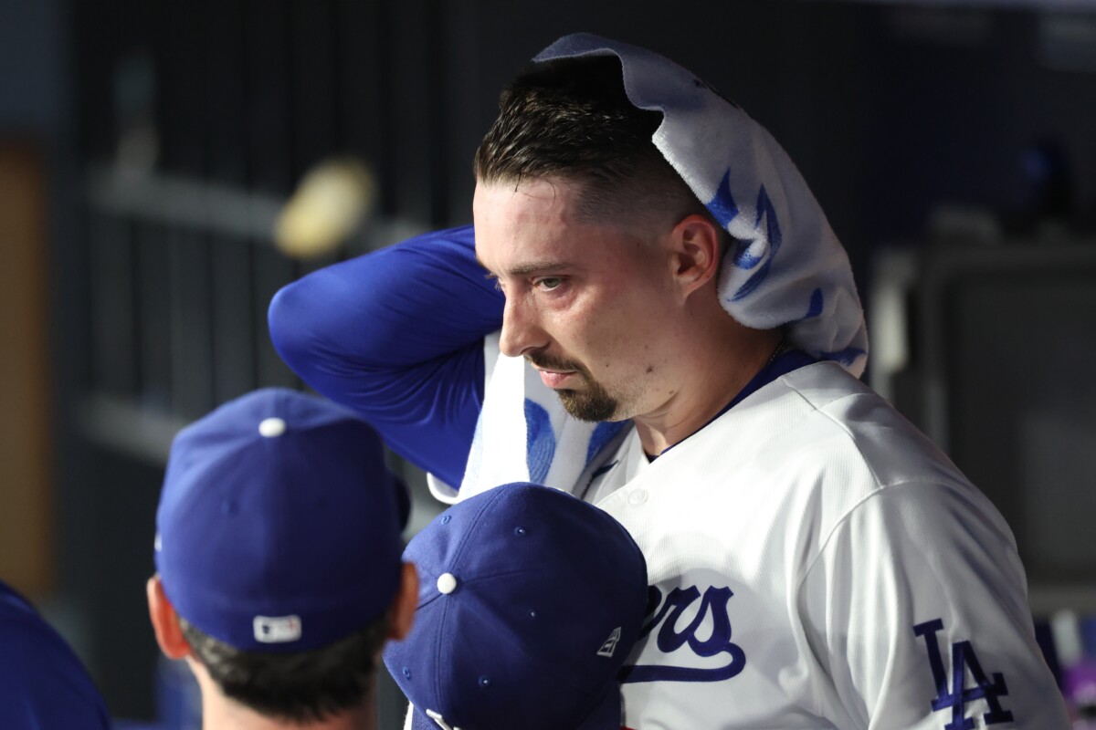 Sep 4, 2026; Los Angeles, California, USA;  Los Angeles Dodgers pitcher Blake Snell (7) in the dugout during the seventh inning against the Washington Nationals at Dodger Stadium.  Mandatory Credit: Kiyoshi Mio-Imagn Images