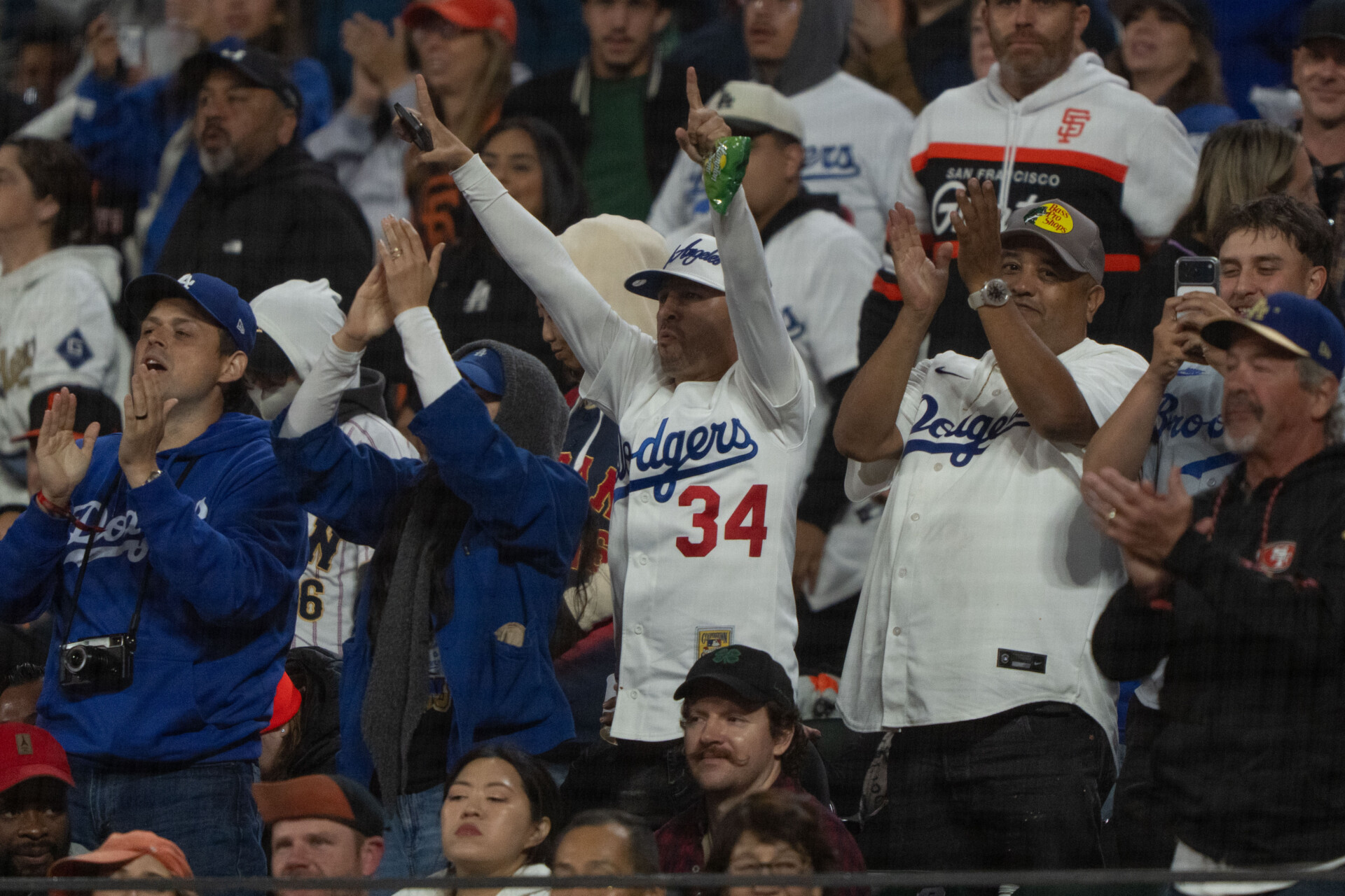 Best Places to Watch Dodgers vs. Brewers NLCS Rematch